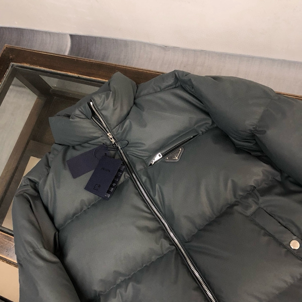 ハイクオリティダウンジャケット側面デザイン